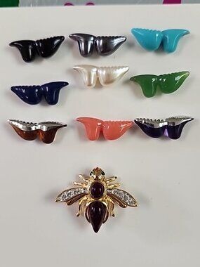 Vintage Joan Rivers Interchangeable Bee Brooch Set W 10 Colors